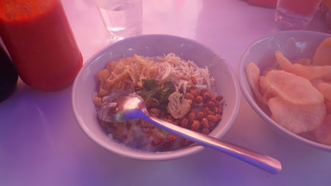 Opinii despre Bubur Ayam Seafood Dago în Kota Bandung - Gastronomi dan perhotelan