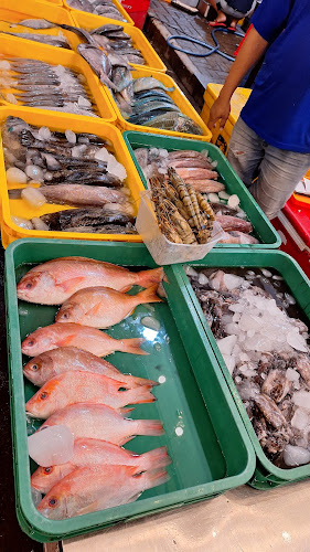 KAPTEN SEAFOOD SURABAYA UTARA - Gastronomi dan perhotelan