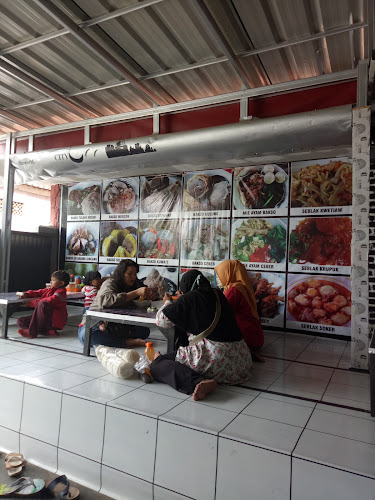 Komp. Blok E6, Jalan Ciputat Indah, cigabus kel, Kaligandu, Kec. Serang, Kota Serang, Banten 42116