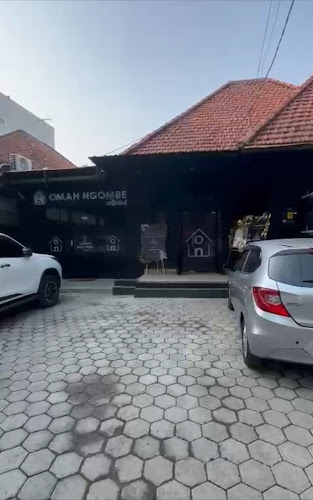 Opinii despre Omah Ngombe în Surabaya - Gastronomi dan perhotelan