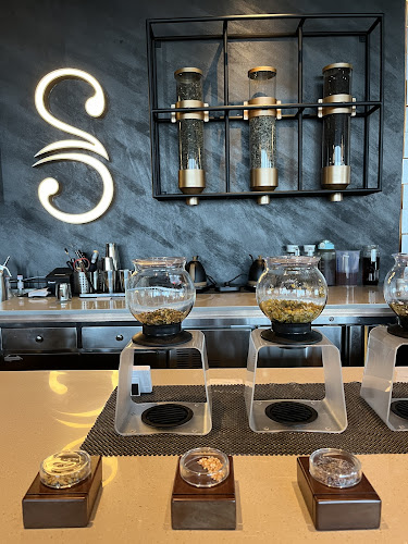 Comentarii opinii despre Seseduh Resto & Lounge Semarang