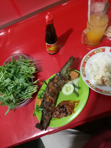 Ayam Lalapan Surabaya