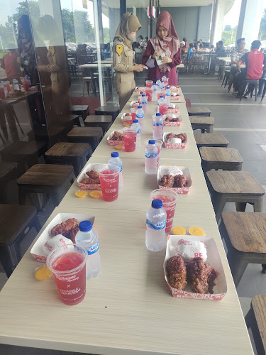 Richeese Factory Dumai - Gastronomi dan perhotelan