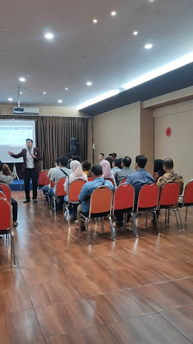 X.O.W Resto Food Society And Culture - Kota Mojokerto