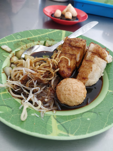 Pempek 123 - Gastronomi dan perhotelan