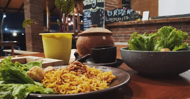 Saungtani Kafe - Kota Batu