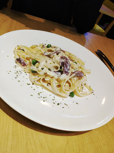 Fruto - Gastronomi dan perhotelan