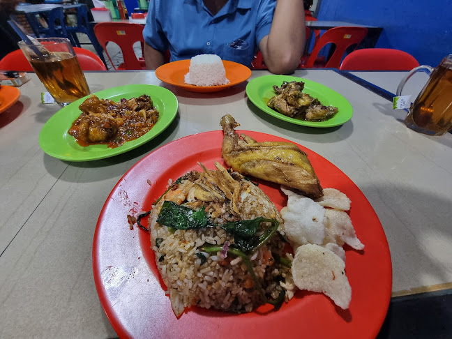 Tenda Biru Kampung Bule