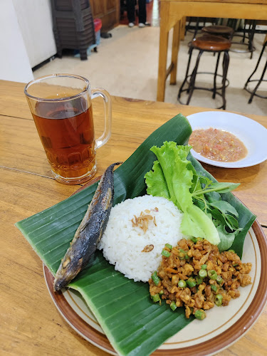 Warung Cari Makan