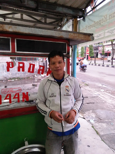 Opinii despre Sate padang D44N în Kota Medan - Gastronomi dan perhotelan