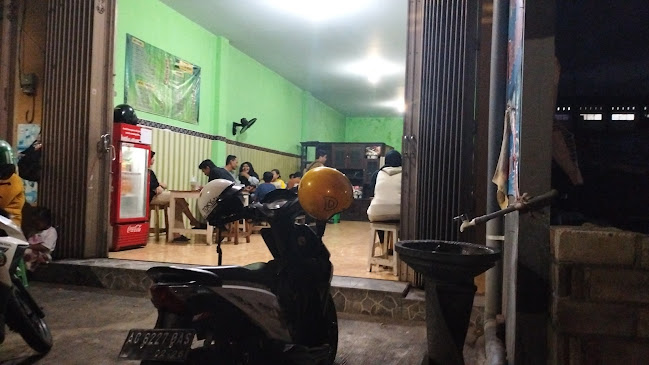 Opinii despre Rumah Makan Mak SRI în Kota Blitar - Gastronomi dan perhotelan