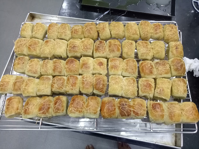 Opinii despre Rahin bakery în Kota Cilegon - Gastronomi dan perhotelan