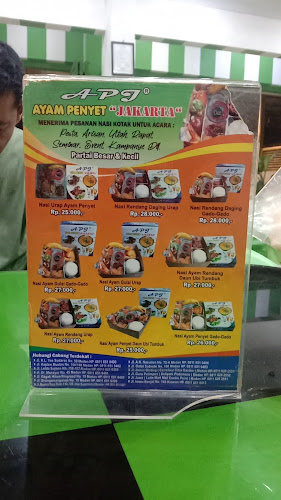 Opinii despre Ayam Penyet Jakarta SM.Raja în Kota Medan - Gastronomi dan perhotelan