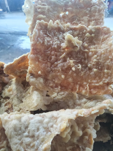 39XW+H7P simpang lampu merah, Jl. Raya Balai Baru, Sungai Sapih, Kec. Kuranji, Kota Padang, Sumatera Barat 25158