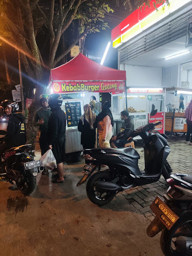 Opinii despre Kebab Burger Babgeur Cipageran în Kota Cimahi - Gastronomi dan perhotelan