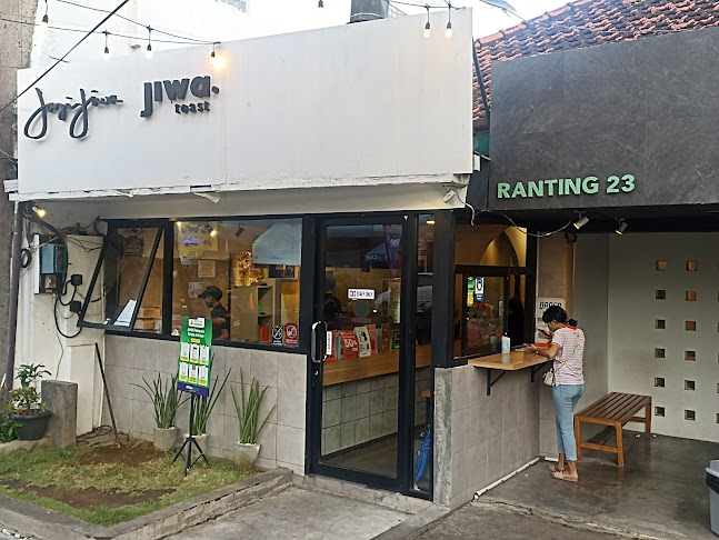 Kopi Janji Jiwa & Jiwa Toast, Patimura - Gastronomi dan perhotelan