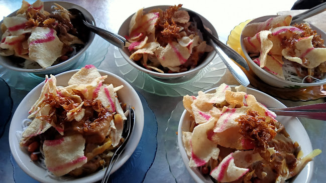 Es Campur Mawut (꧋ꦌꦱ꧀ꦕꦩ꧀ꦥꦸꦂꦩꦮꦸꦠ꧀)