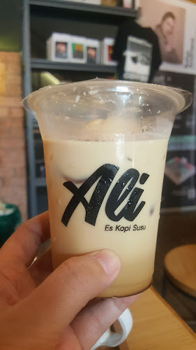 Luthier Coffee - Gastronomi dan perhotelan