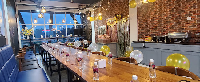 Al Raha Resto & Cafe - Gastronomi dan perhotelan