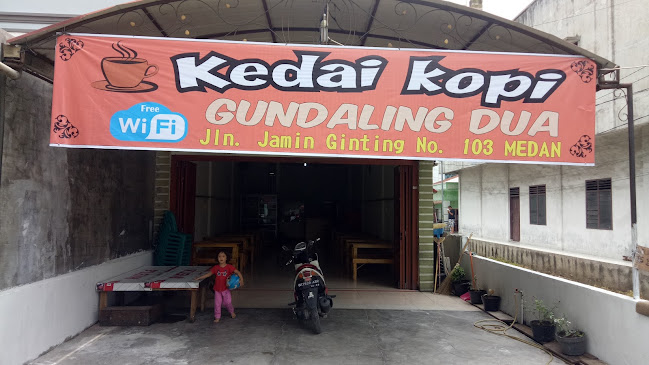 Gundaling Dua Kedai Kopi