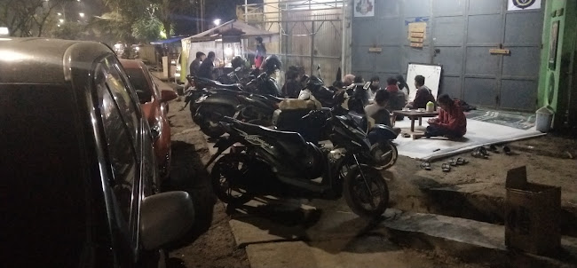 Angkringan Family '99 D'King Taichan - Gastronomi dan perhotelan