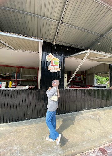 LaFlavor Cafe - Gastronomi dan perhotelan