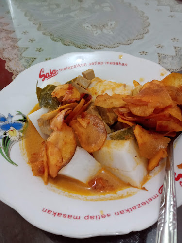 Lontong Tetha - Gastronomi dan perhotelan