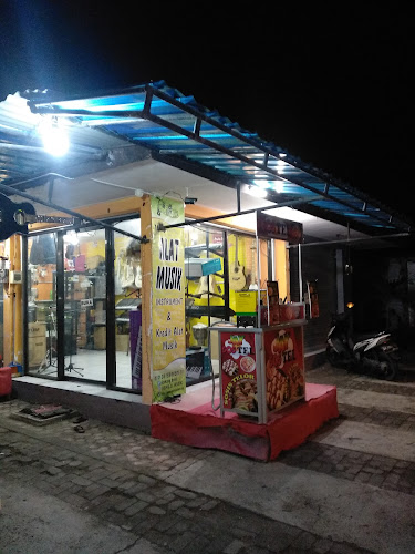 Opinii despre SOSTEL (sosis telor) JAY în Kota Denpasar - Gastronomi dan perhotelan