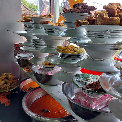 Jl. Danau Poso No.6, Sanur Kauh, Denpasar Selatan, Kota Denpasar, Bali 80228