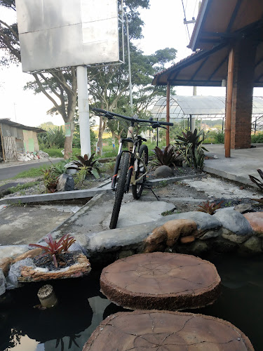 Saungtani Kafe - Gastronomi dan perhotelan