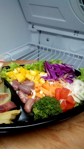 Opinii despre ZALADKU Fruit Salad & Dessert în Kota Semarang - Gastronomi dan perhotelan