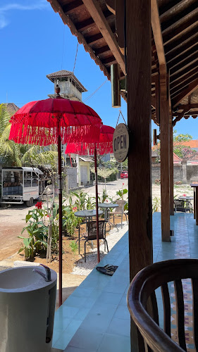 Opinii despre BEN'S JOGLO în Kota Denpasar - Gastronomi dan perhotelan