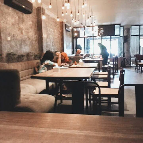 Opinii despre Savoury Pizza în Kota Surakarta - Gastronomi dan perhotelan