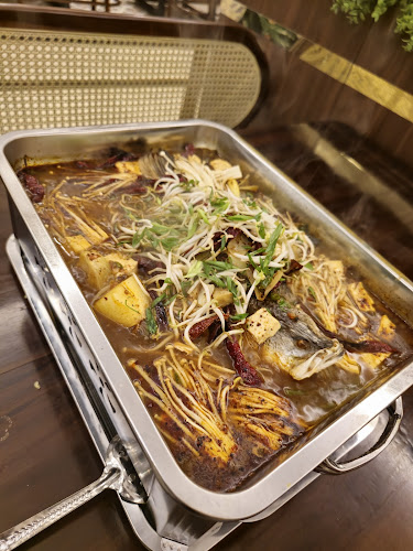 Opinii despre Marru Bistro & Njonja Siam în Kota Jambi - Gastronomi dan perhotelan