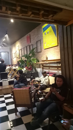 Comentarii opinii despre Tjetaksaring Coffee and Space