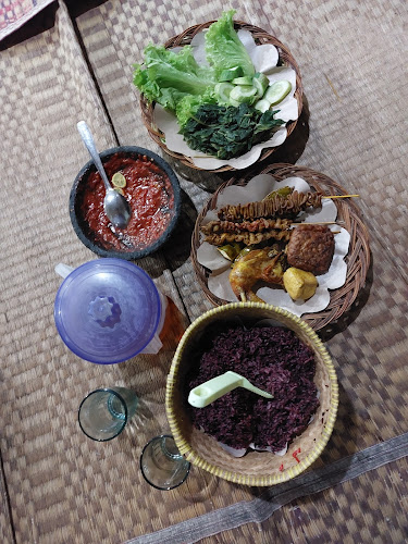 Warung Nasi Mandiri Mukti - Gastronomi dan perhotelan