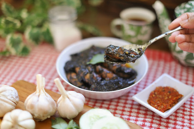 Comentarii opinii despre Cumi Hitam Racun, Praya