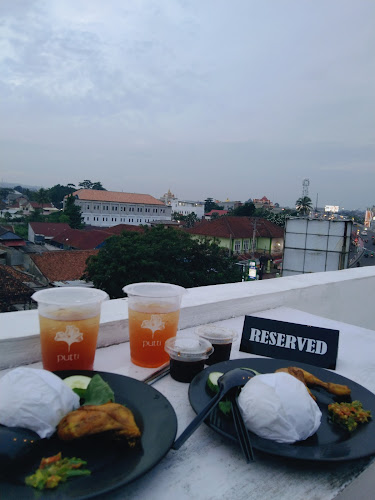 Opinii despre Putti în Kota Bandar Lampung - Gastronomi dan perhotelan