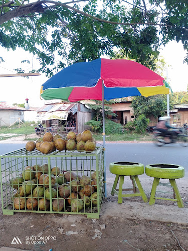 Es Kelapa Muda khas Paluta