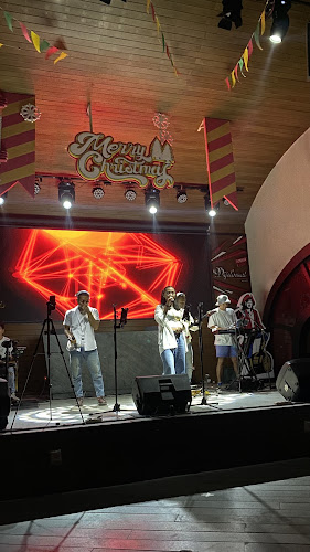 Comentarii opinii despre Lava Bar & Kitchen