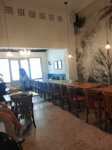 Jl. Ketabang Kali No.53, Ketabang, Kec. Genteng, Surabaya, Jawa Timur 60272