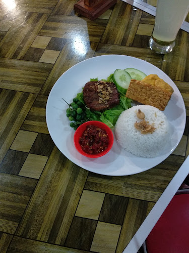 Jl. Braga No.69, Braga, Kec. Sumur Bandung, Kota Bandung, Jawa Barat 40111