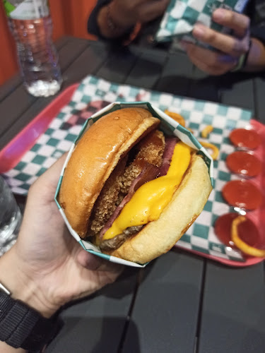 Loop - Graha Famili - Surabaya