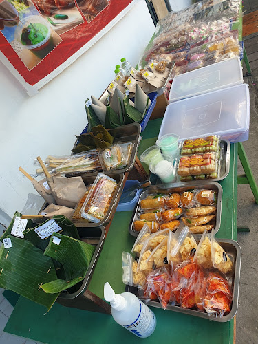 Warung Sahabat (angkringan, roti dan kue) - Kota Denpasar