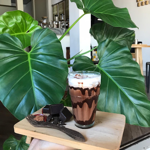 Kopi Equator Coffee - Kota Denpasar