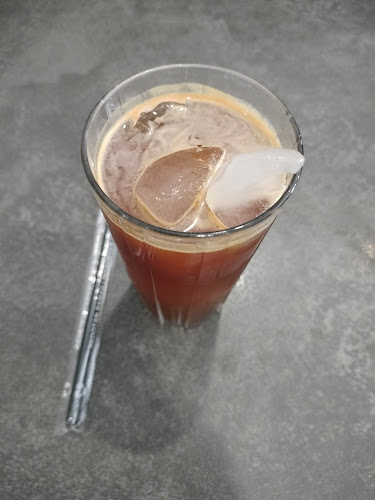 Opinii despre Outfield Coffee în Surabaya - Gastronomi dan perhotelan