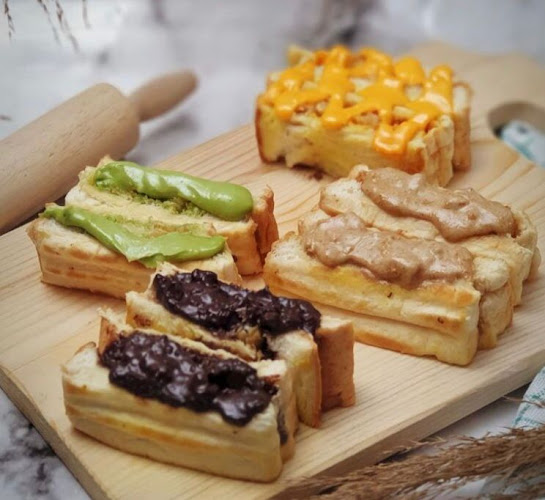 RAJA TUNA CILEGON - Gastronomi dan perhotelan