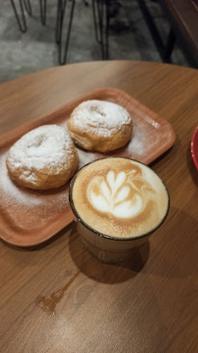 Opinii despre Selaksa Kopi în Kota Denpasar - Gastronomi dan perhotelan