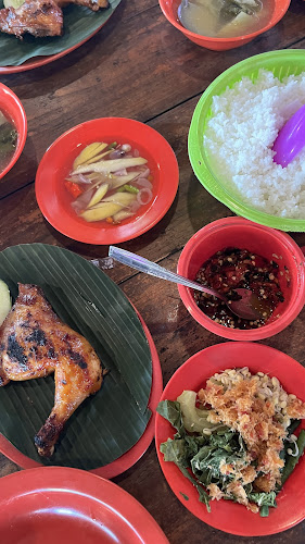 Saraba Nyaman Floating Restaurant