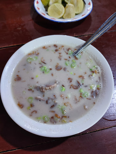 Opinii despre Rumah Makan Sop Sodara în Kota Sorong - Gastronomi dan perhotelan